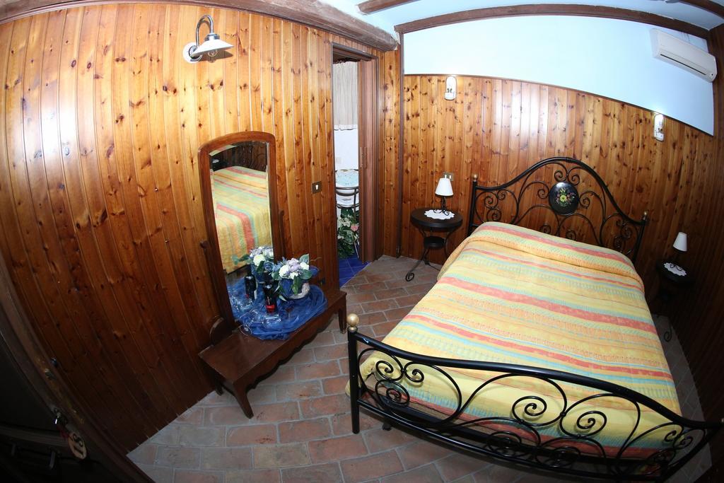 Monte Due Torri Agriturismo Eco-lodge Genzano di Roma Exterior foto